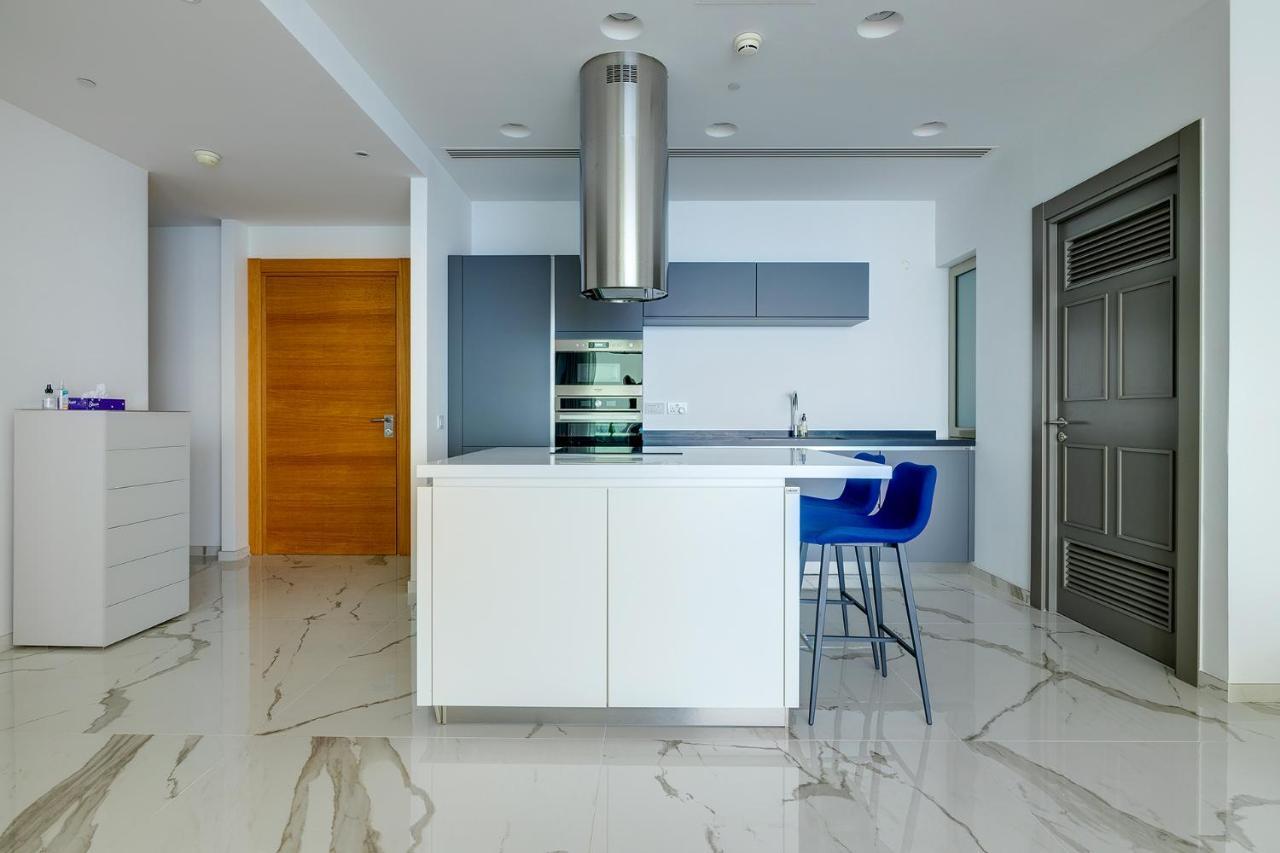Super Luxury Apartment In Tigne Point, Amazing Sea Views Sliema Exterior photo