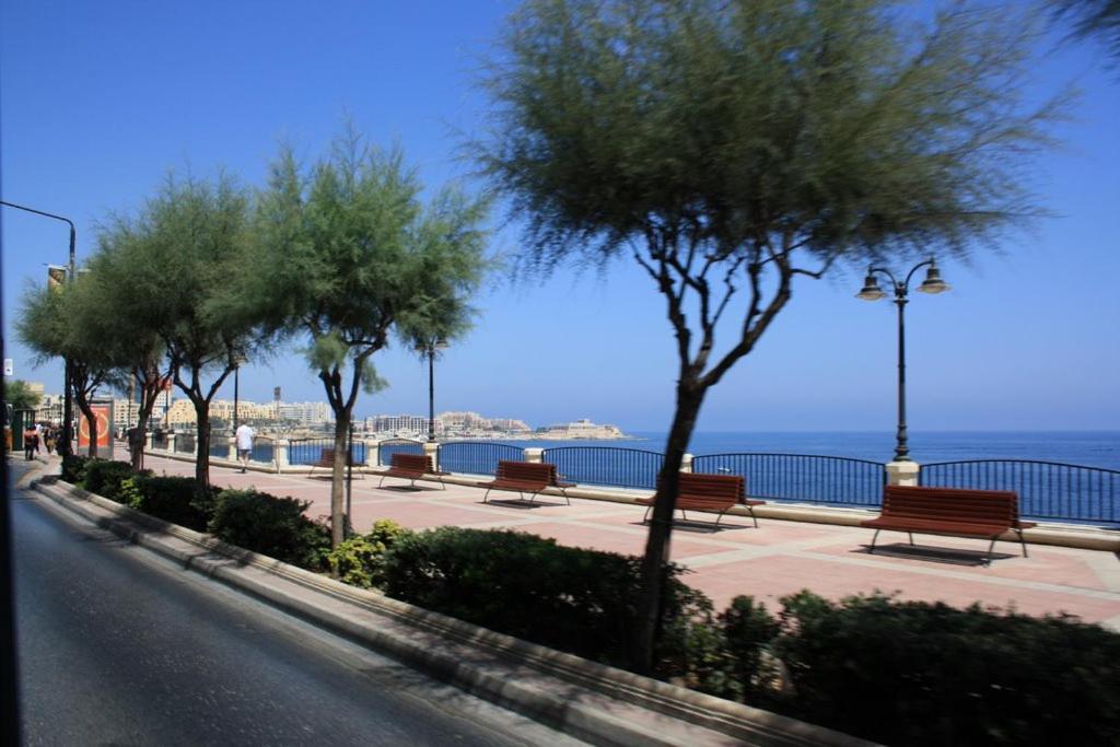 Super Luxury Apartment In Tigne Point, Amazing Sea Views Sliema Exterior photo