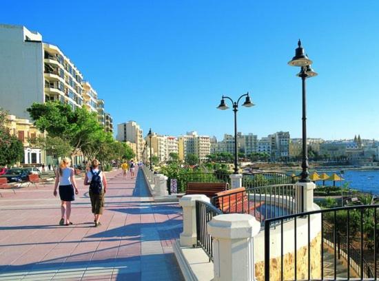 Super Luxury Apartment In Tigne Point, Amazing Sea Views Sliema Exterior photo